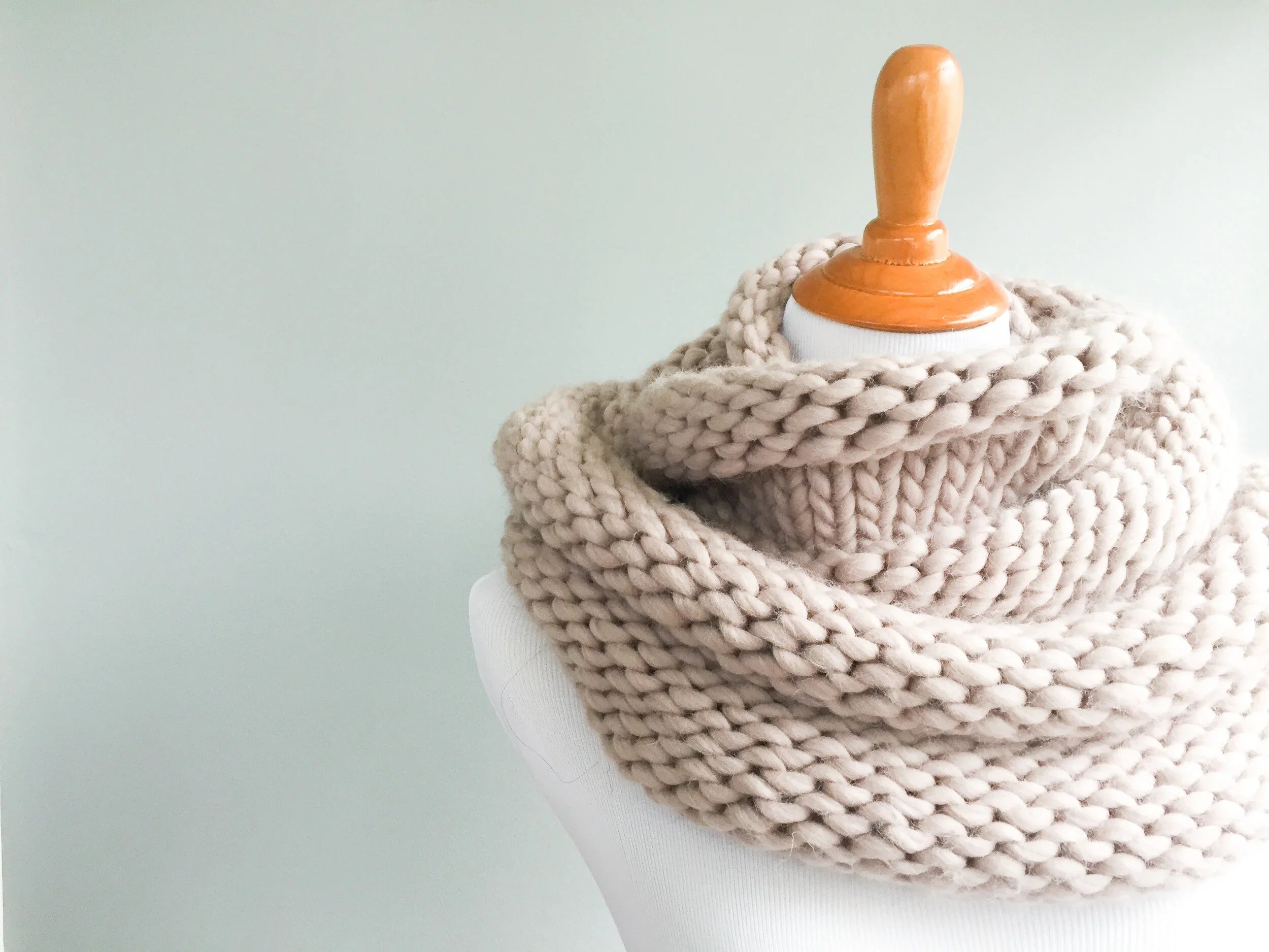 Finished Chunky Moss-Stitch Cowl — free knitting pattern