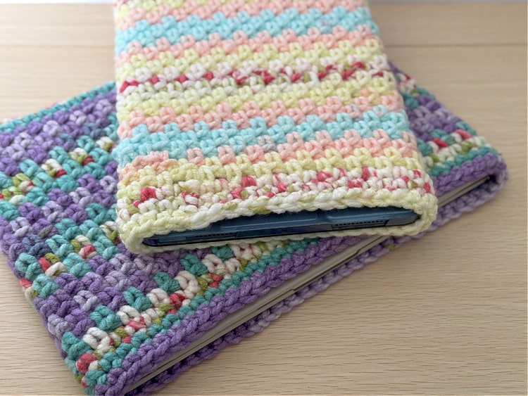 Finished Knitted Tablet Sleeve — free knitting pattern